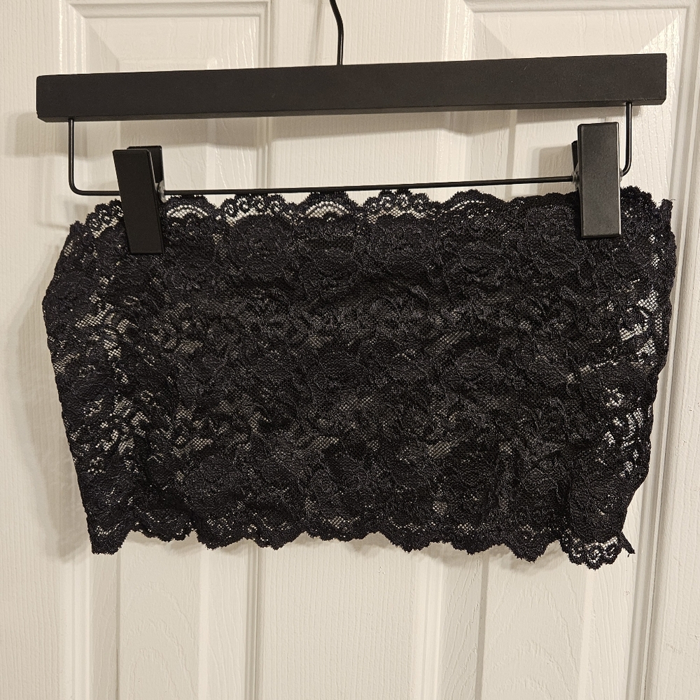 Stylish Black Lace Crop Top